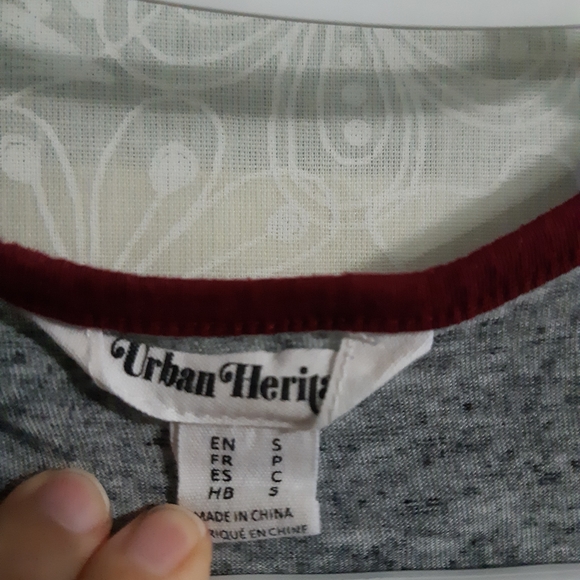 Urban Heritage tank top Lit size small - Picture 2 of 4